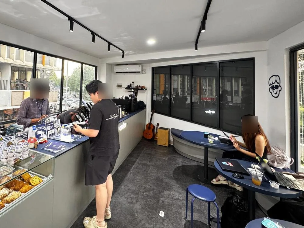 Interior Big Brew Coffee di BSD